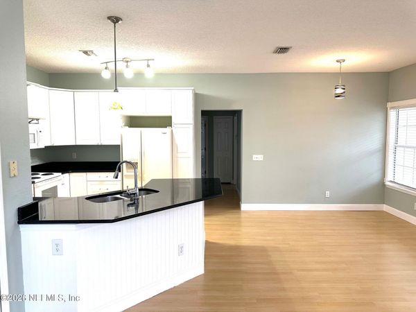 1723 FOREST LAKE Circle, Unit 3, Jacksonville, FL 32225
