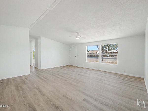 280 W Seagoe Avenue, Coolidge, AZ 85128