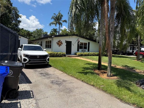 2848 SW 13th Ct , Fort Lauderdale, FL 33312