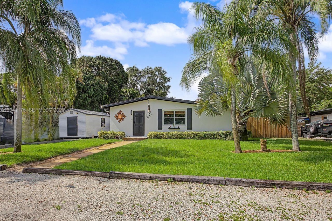 2848 SW 13th Ct, Fort Lauderdale, FL 33312 Photo