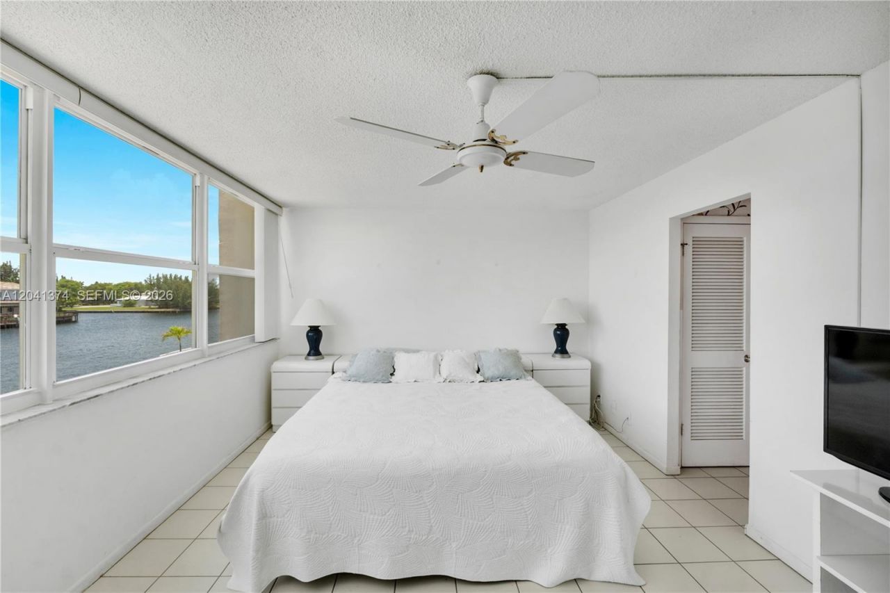 1410 S Ocean Dr, Unit 304, Hollywood, FL 33019 Photo
