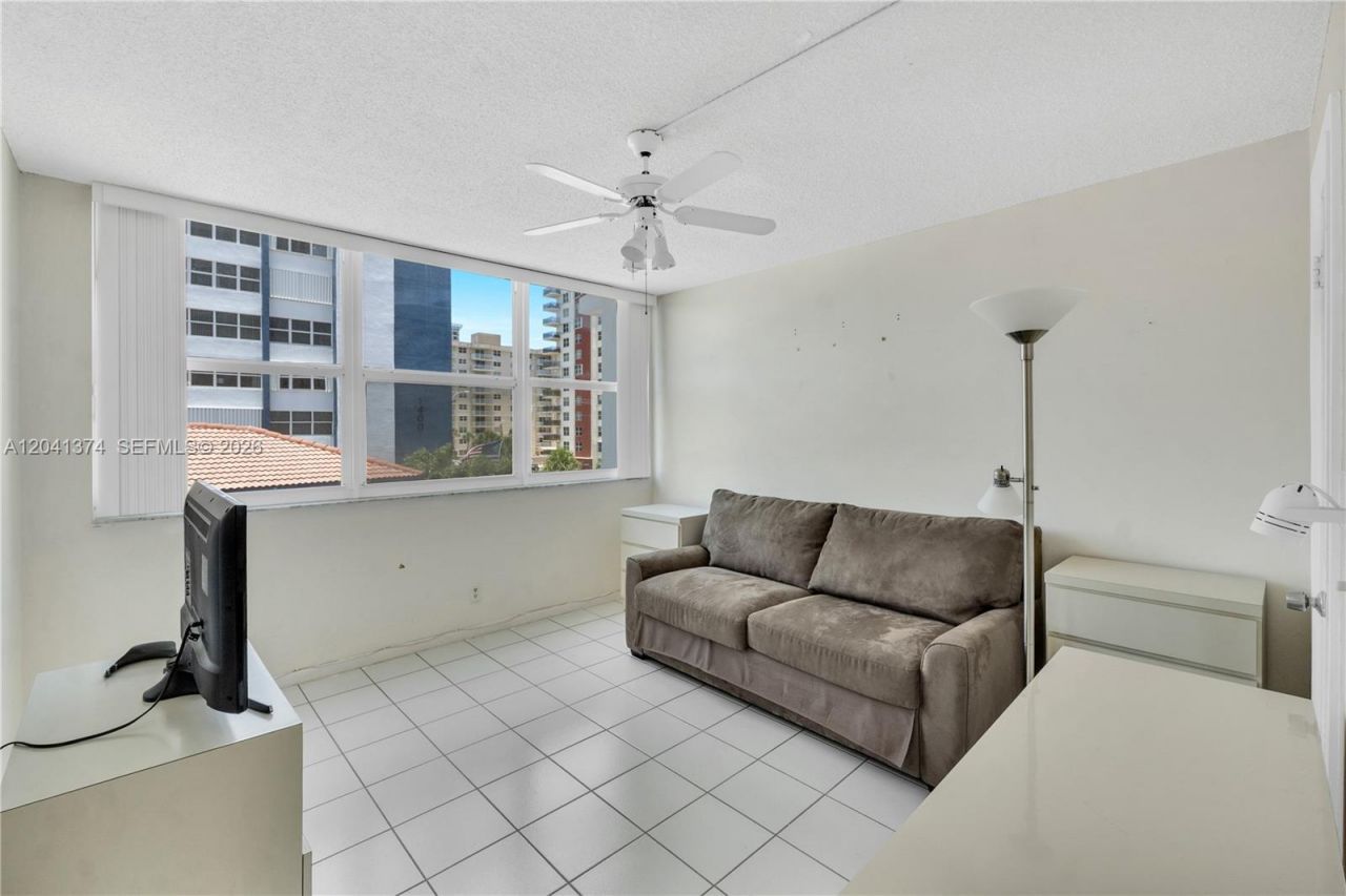 1410 S Ocean Dr, Unit 304, Hollywood, FL 33019 Photo