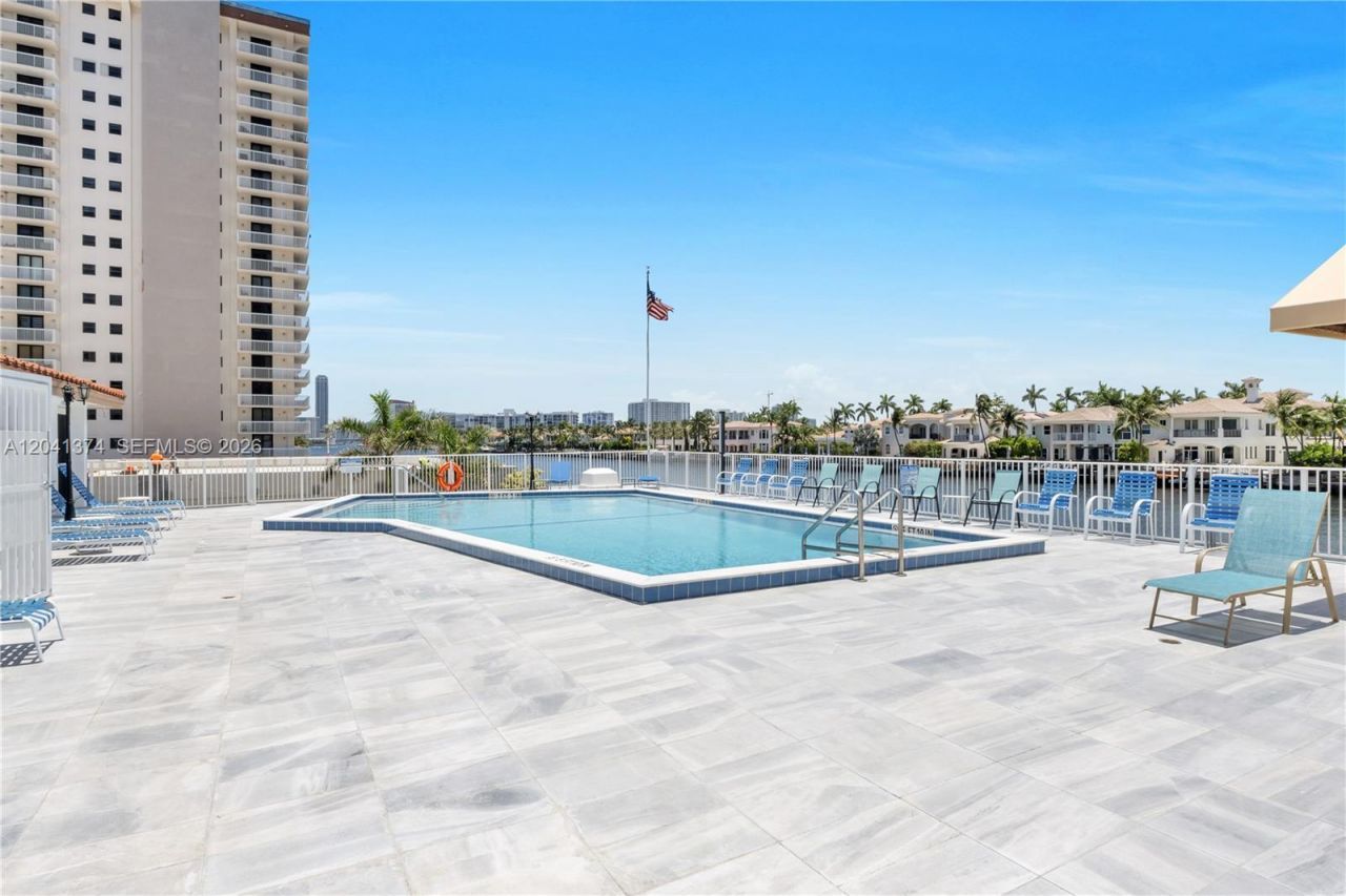 1410 S Ocean Dr, Unit 304, Hollywood, FL 33019 Photo