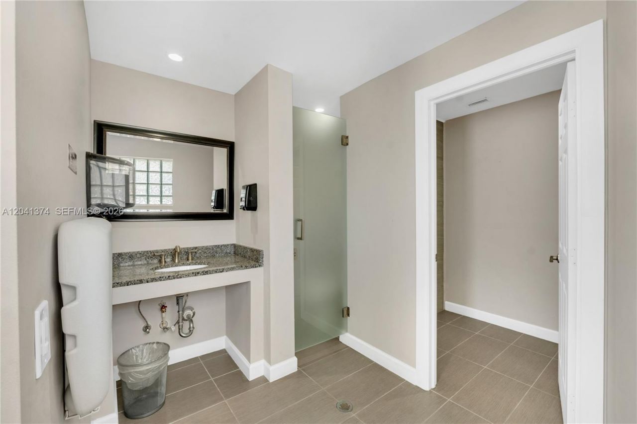 1410 S Ocean Dr, Unit 304, Hollywood, FL 33019 Photo