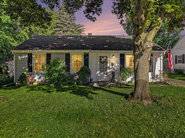 3701 Fellows Street, South Bend, IN 46614