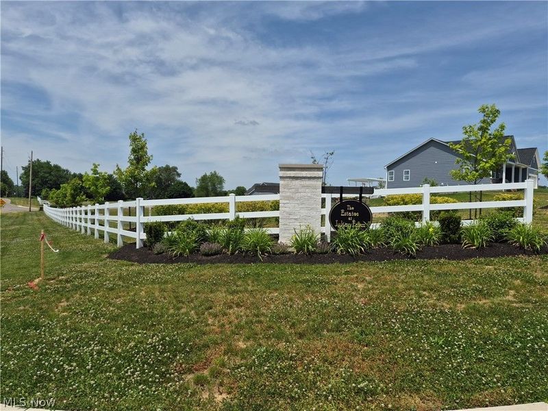 3488 Joyce Avenue NW, Massillon, OH 44646 Photo 2