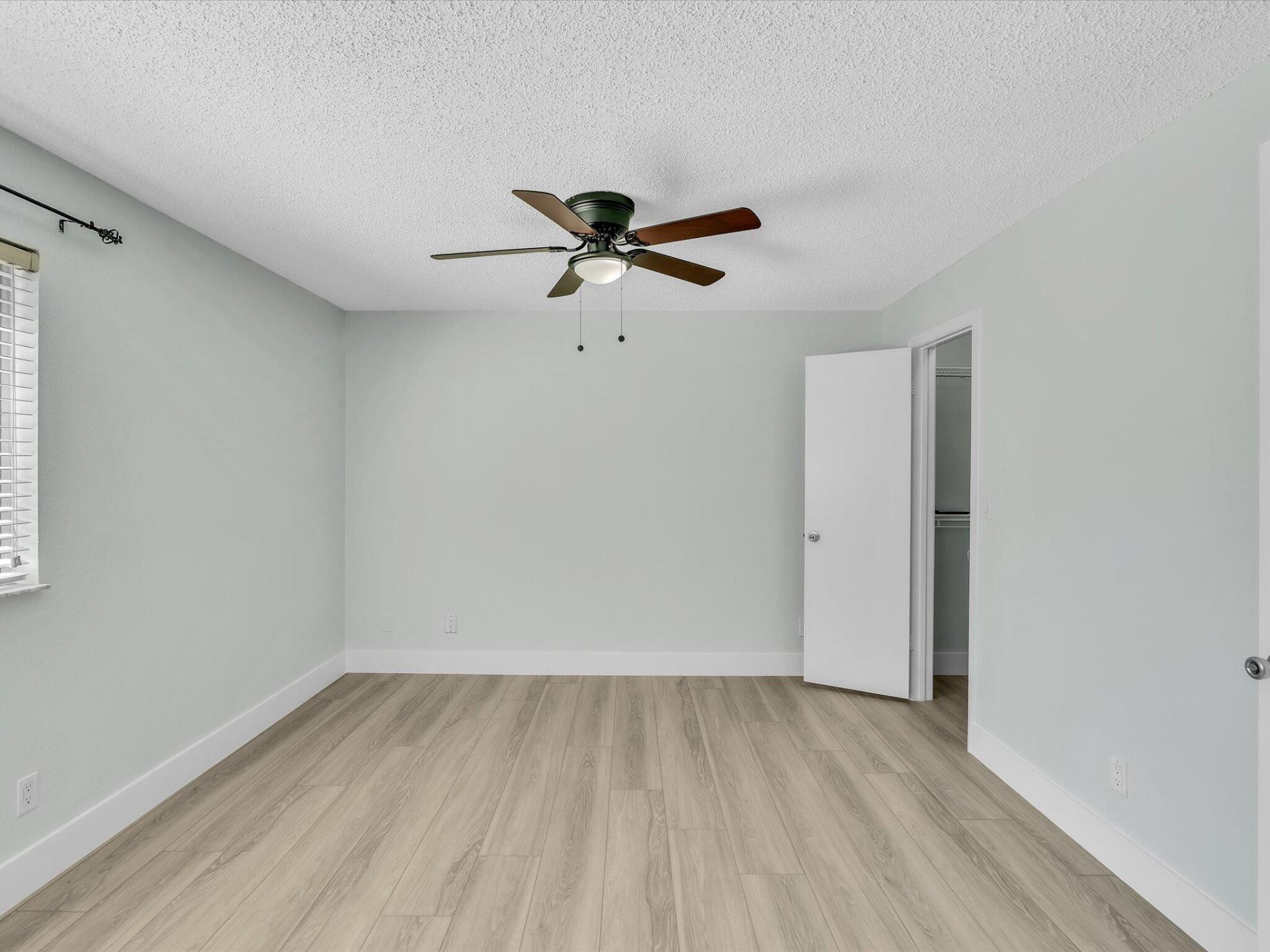 731 Vista Isles Drive, Unit 1521, Sunrise, FL 33325 Photo