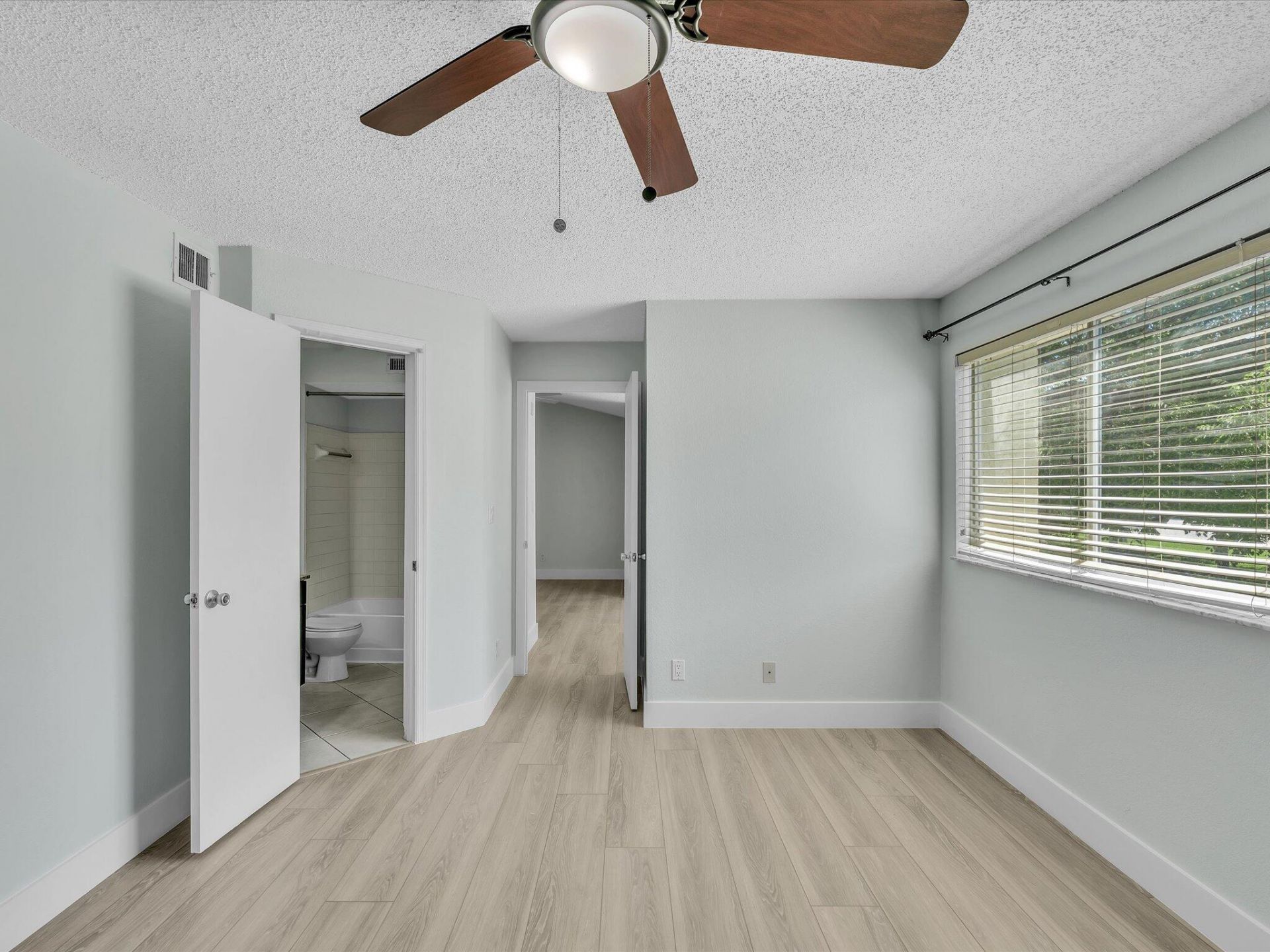 731 Vista Isles Drive, Unit 1521, Sunrise, FL 33325 Photo