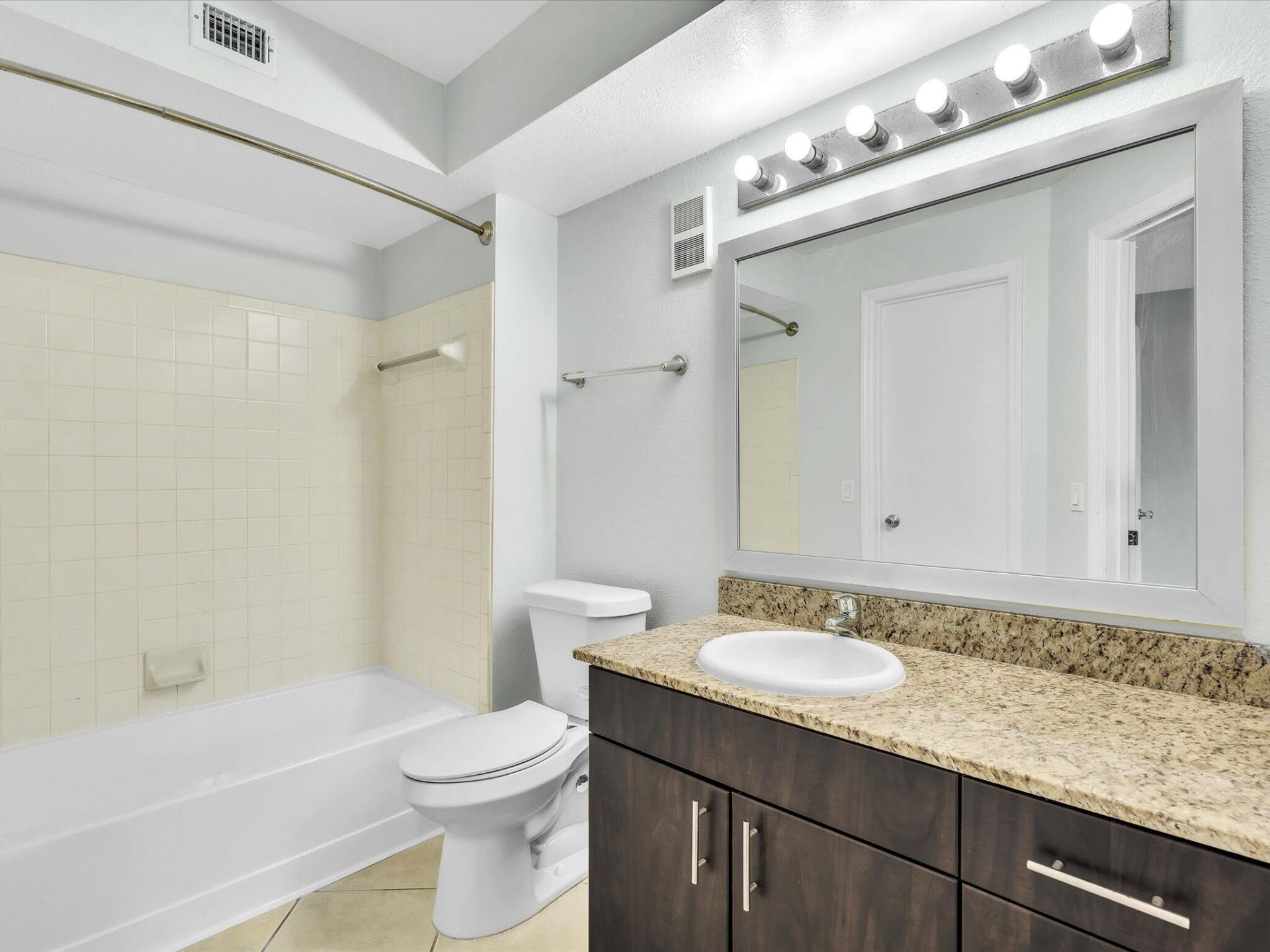 731 Vista Isles Drive, Unit 1521, Sunrise, FL 33325 Photo