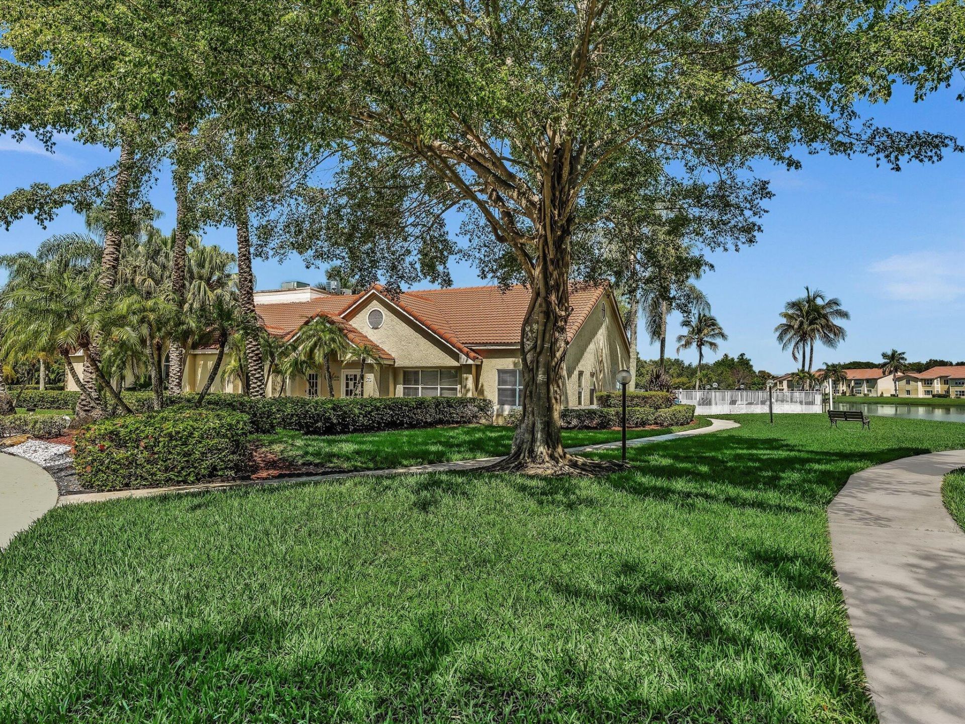 731 Vista Isles Drive, Unit 1521, Sunrise, FL 33325 Photo