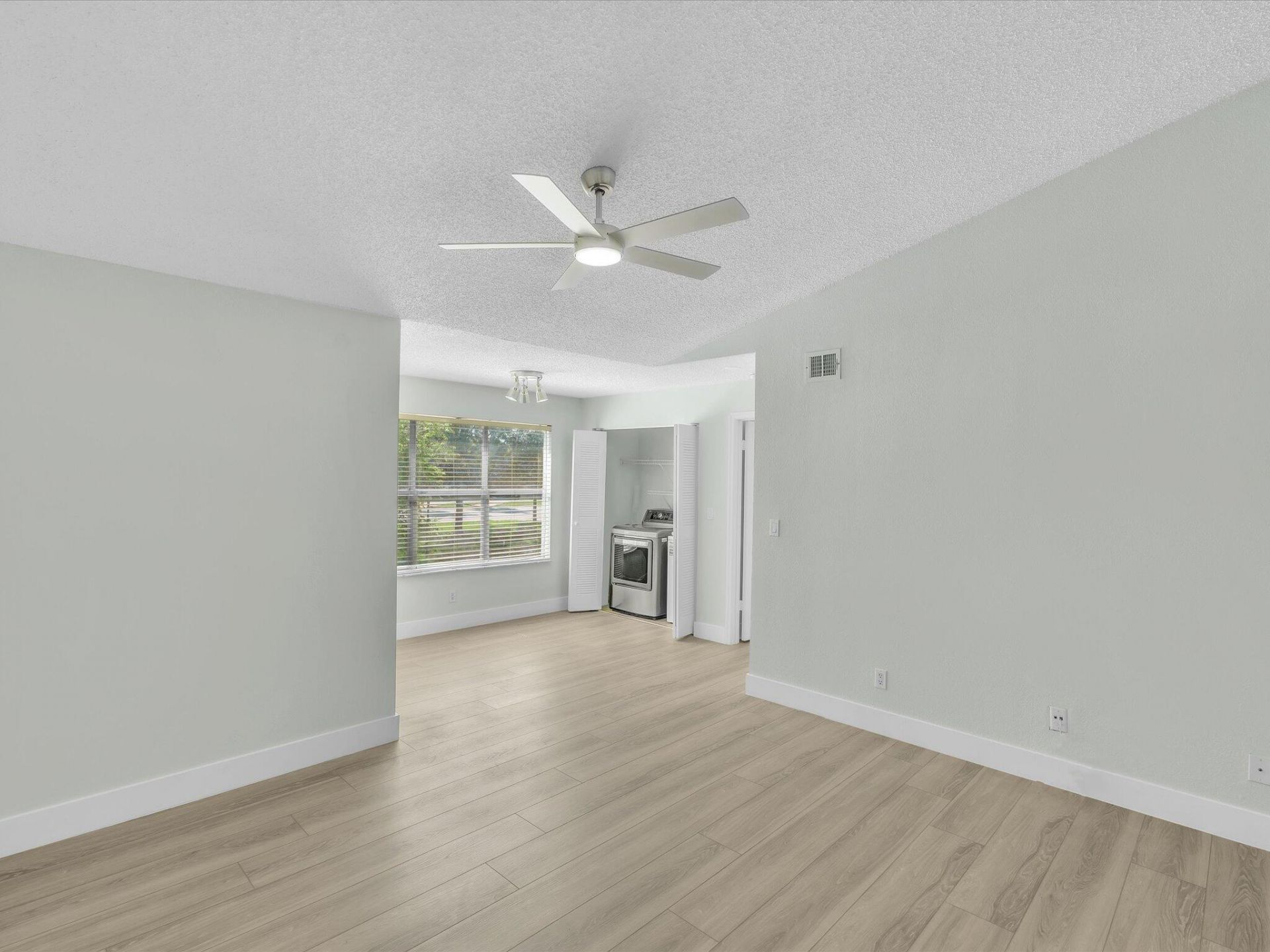 731 Vista Isles Drive, Unit 1521, Sunrise, FL 33325 Photo