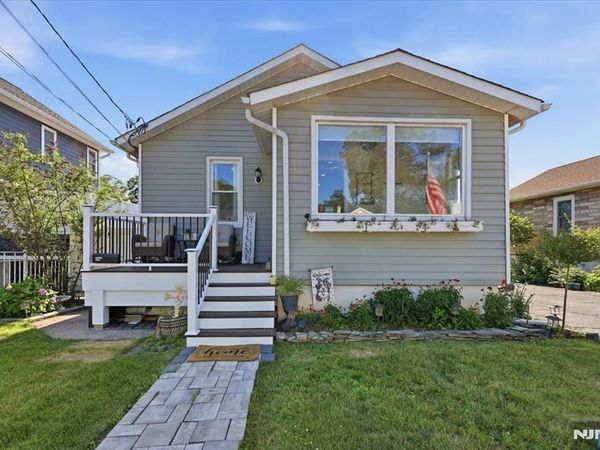 66 7th Avenue, HAWTHORNE, NJ 07506