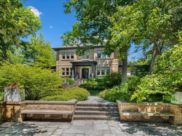 395 Greenleaf Avenue , Glencoe, IL 60022