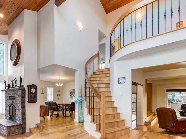 10870 Olsen Rd , Saltair, BC V9G 1Z8