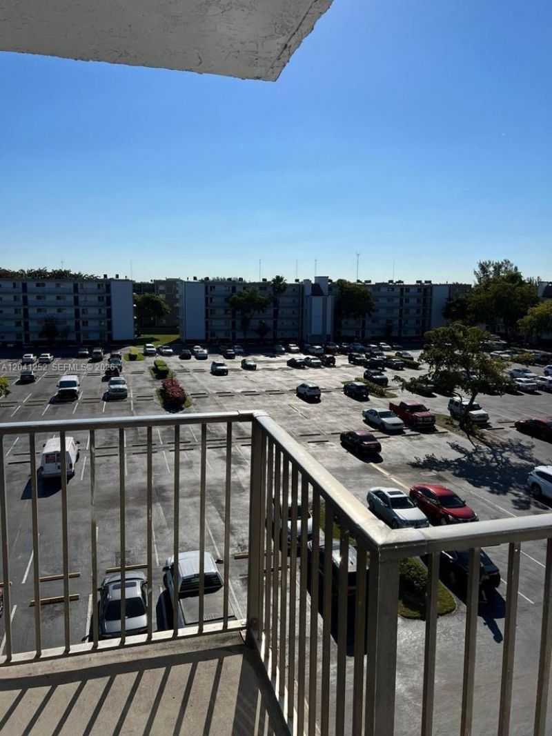 8610 N Sherman Cir, Unit 508, Miramar, FL 33025 Photo