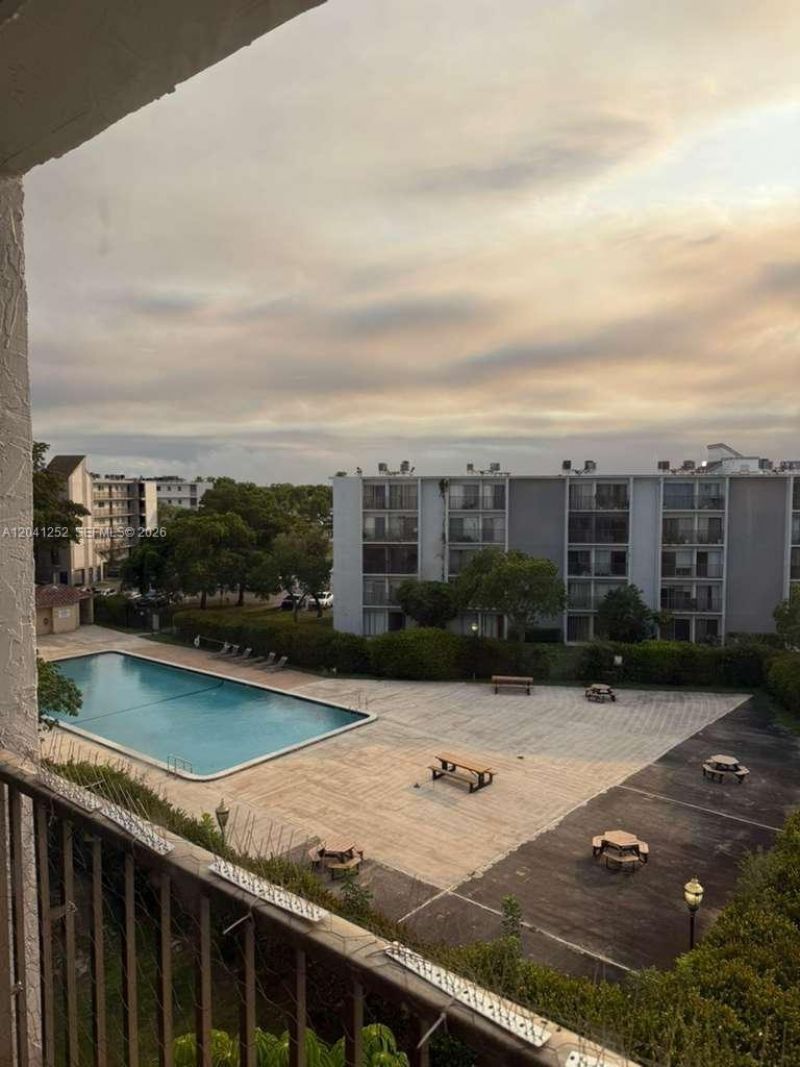 8610 N Sherman Cir, Unit 508, Miramar, FL 33025 Photo