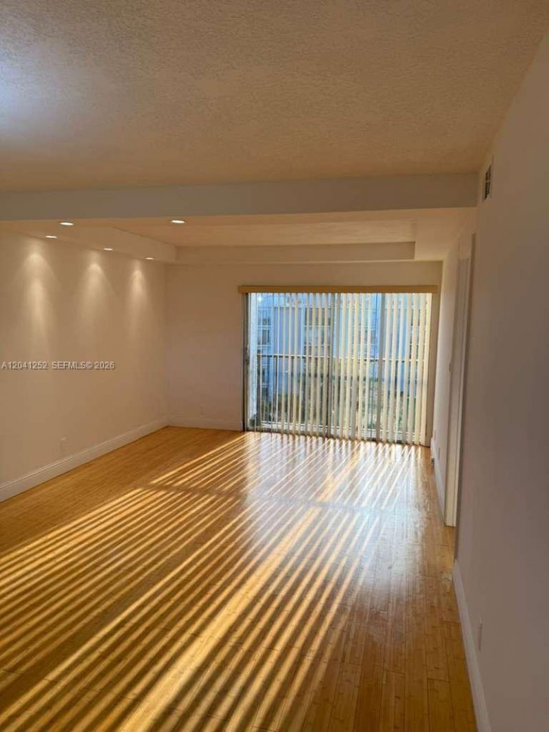 8610 N Sherman Cir, Unit 508, Miramar, FL 33025 Photo