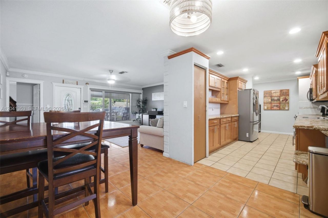 6789 SW 27th Ct , Miramar, FL 33023 Photo