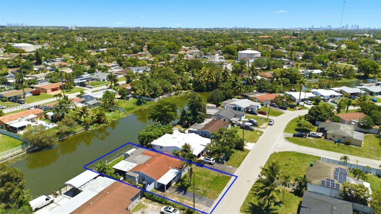 6789 SW 27th Ct , Miramar, FL 33023 Photo