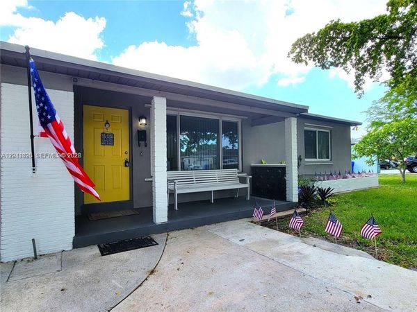 5721 Jefferson St, Hollywood, FL 33023