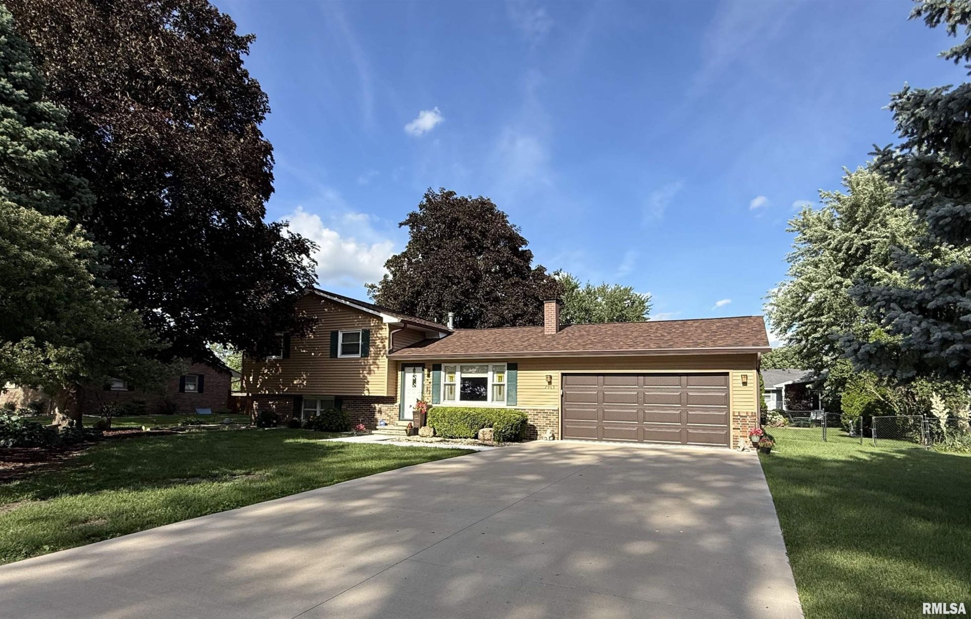 2963 Lincoln Park Drive, Galesburg, IL 61401 Main Photo