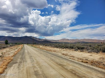 5260 Pioneer Drive, Winnemucca, NV 89445 Photo