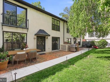 101 MONTGOMERY AVENUE, Unit B-2, BALA CYNWYD, PA 19004