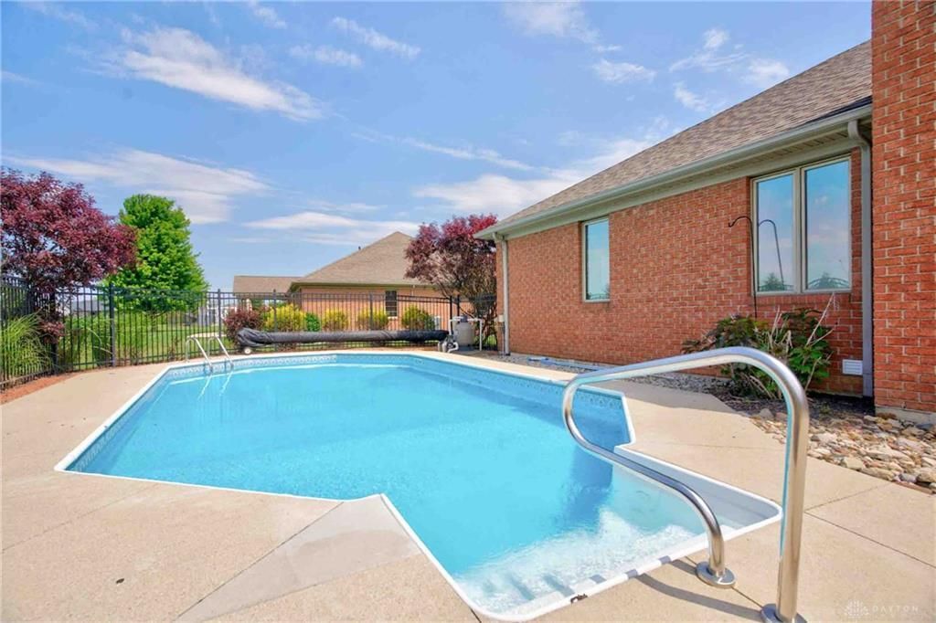 1879 Westlake Drive, Sidney, OH 45365 Main Photo