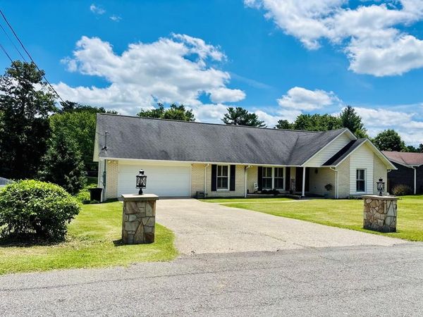 203 Homewood Drive, BECKLEY, WV 25801
