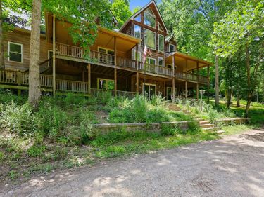 1840 Pleasant Valley Road, Bradfordsville, KY 40009