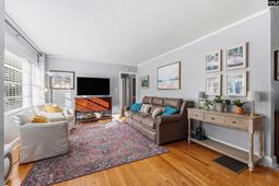 629 Byron Road  photo 4