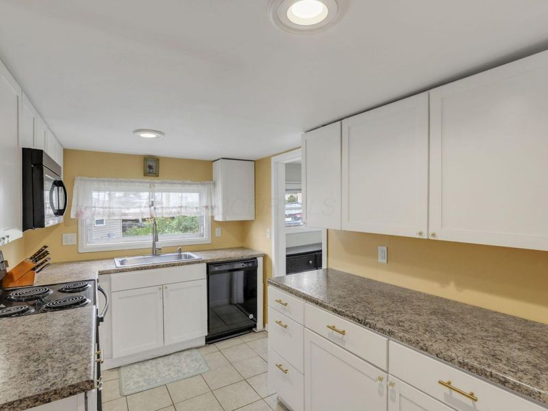 8 1st Street, Lancaster, OH 43130 Photo 12