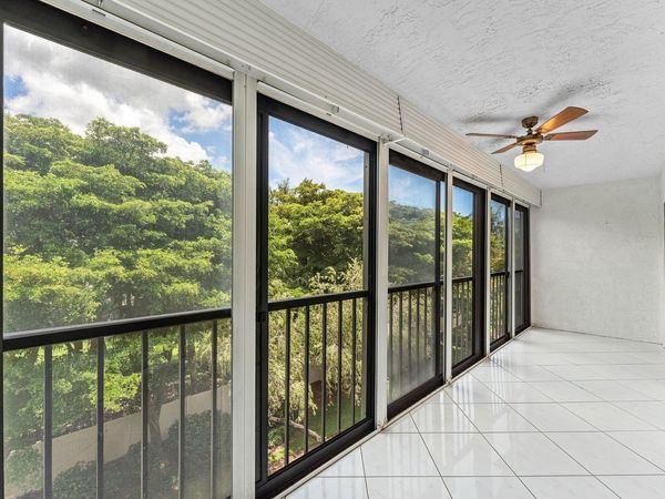 7301 Amberly Lane, Unit 402, Delray Beach, FL 33446