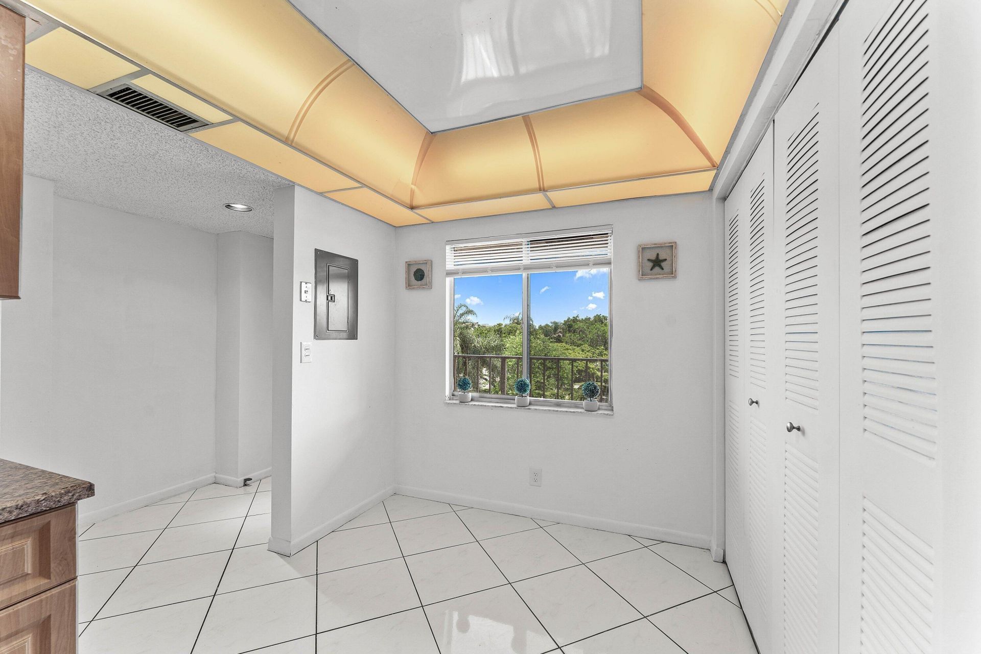 7301 Amberly Lane, Unit 402, Delray Beach, FL 33446 Photo