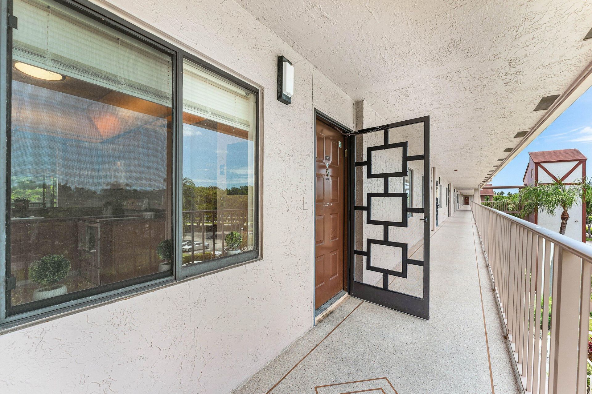 7301 Amberly Lane, Unit 402, Delray Beach, FL 33446 Photo