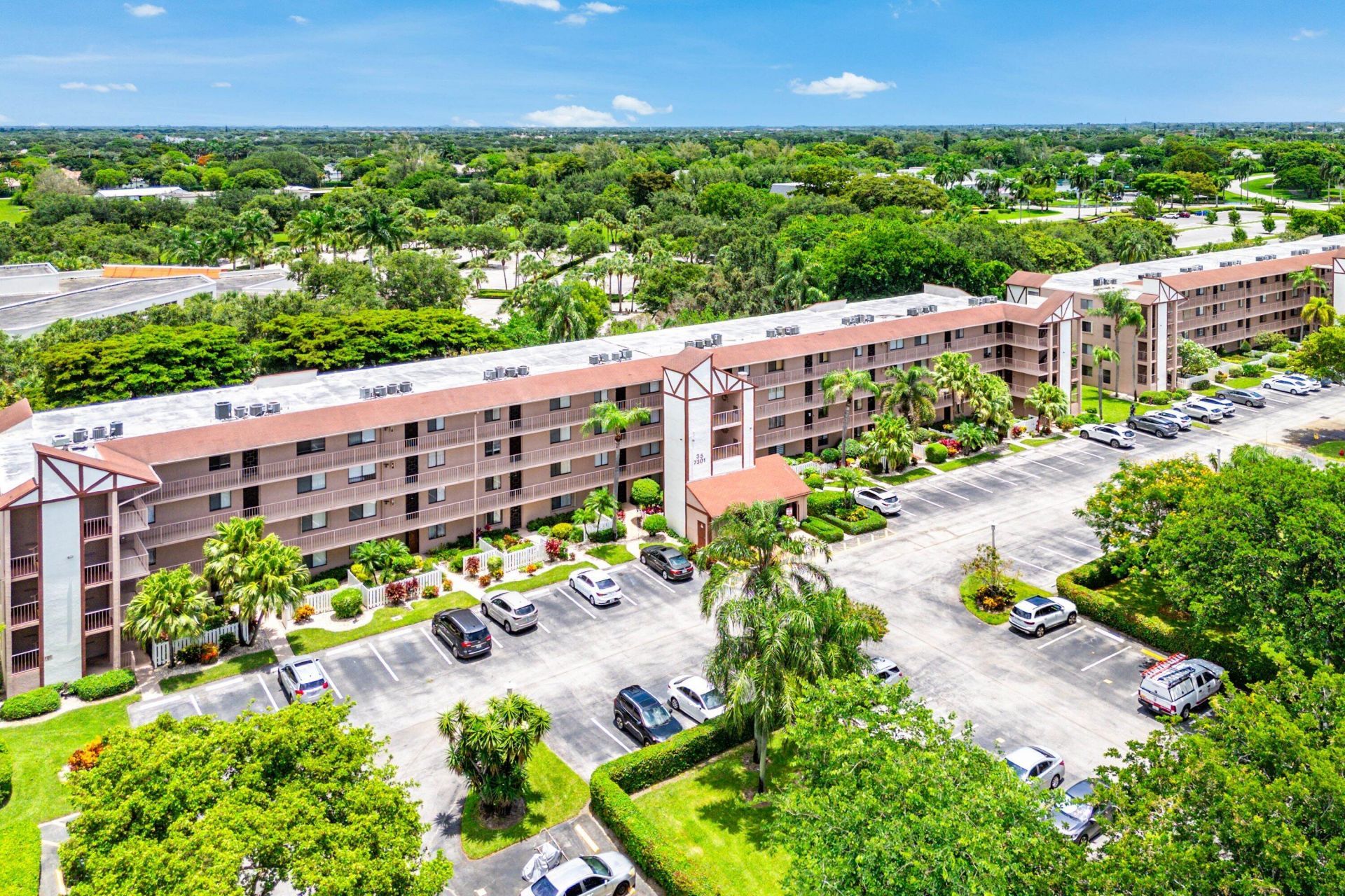7301 Amberly Lane, Unit 402, Delray Beach, FL 33446 Photo