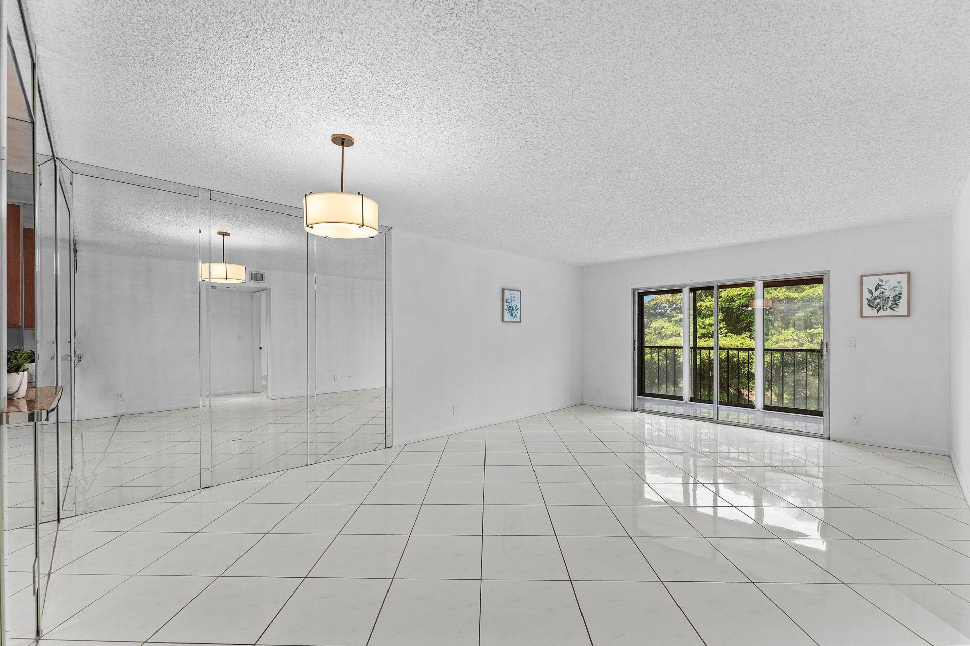 7301 Amberly Lane, Unit 402, Delray Beach, FL 33446 Photo