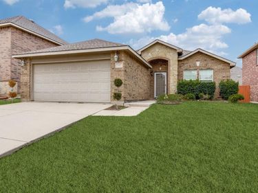2417 Grand Rapids Drive, Fort Worth, TX 76177