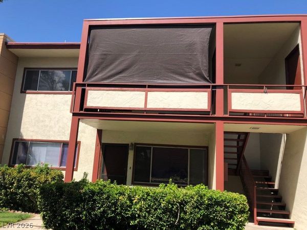 350 E DESERT INN Road , Unit H201, Las Vegas, NV 89109
