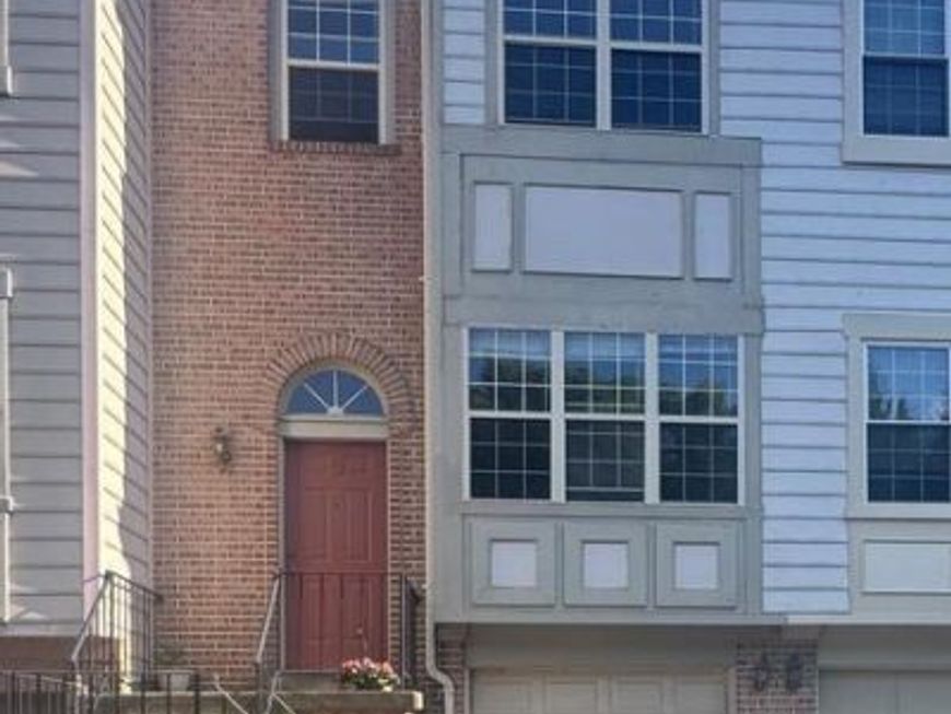 5 Martins Square Lane, Rockville, MD 20850 Main Photo
