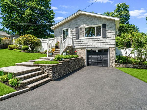 46 Longfellow Drive, Kings Park, NY 11754