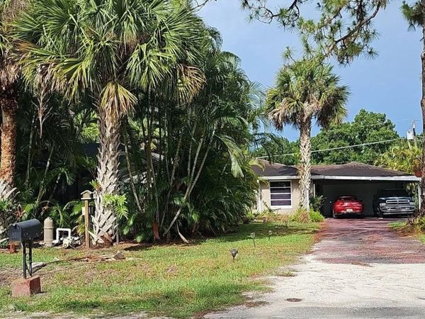 676 NE 28th Avenue , Other Florida, FL 34972