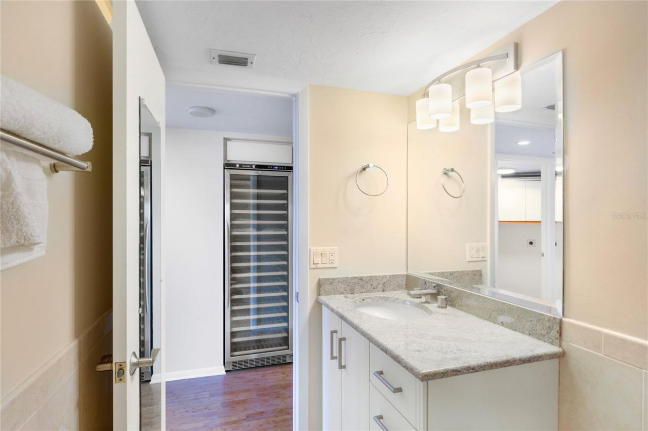 988 Blvd Of The Arts , Unit 1209, Sarasota, FL 34236 Photo