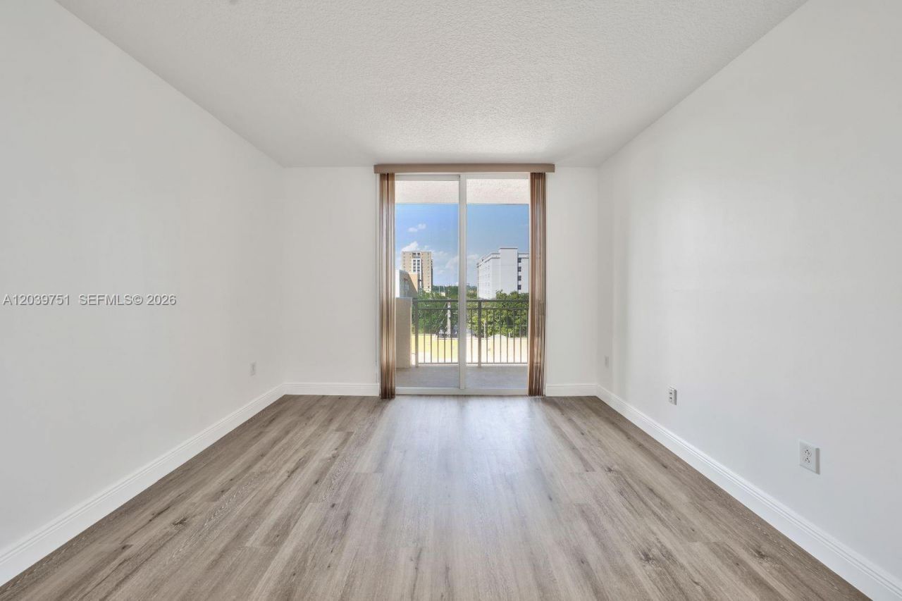 215 SW 42nd Ave , Unit 507, Miami, FL 33134 Photo