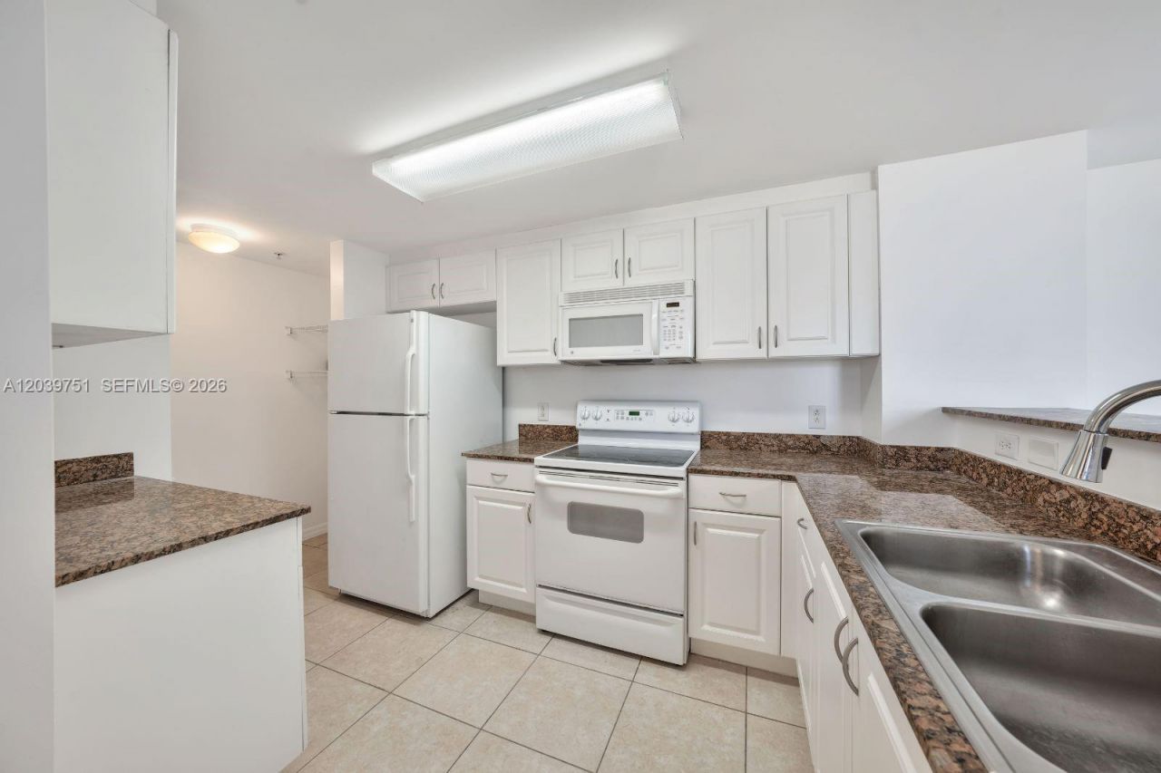 215 SW 42nd Ave , Unit 507, Miami, FL 33134 Photo