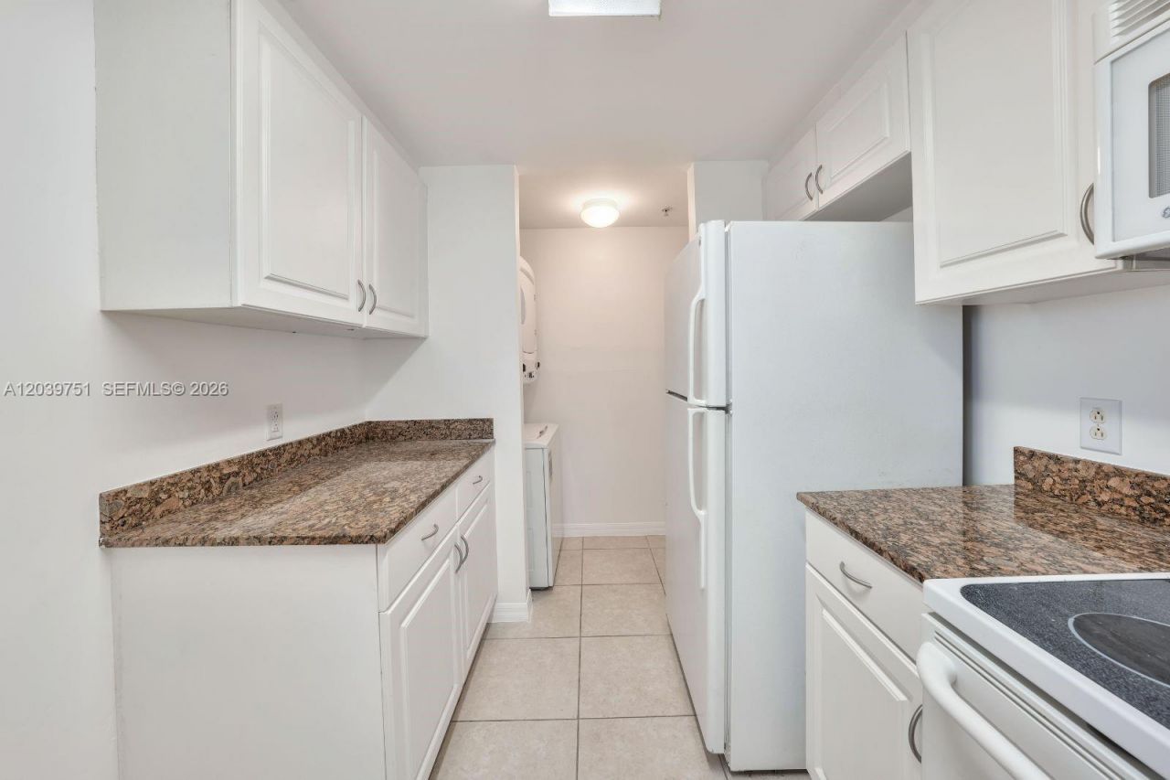 215 SW 42nd Ave , Unit 507, Miami, FL 33134 Photo