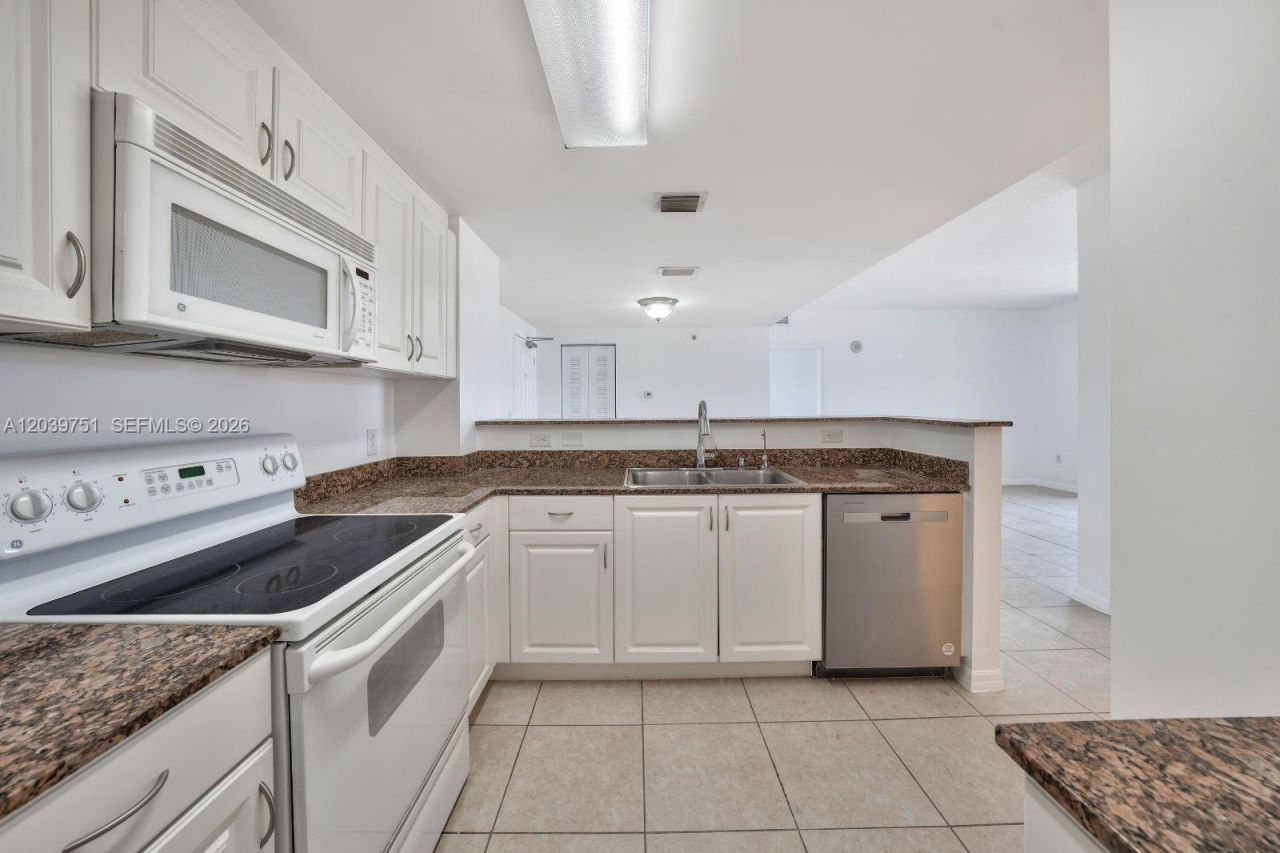 215 SW 42nd Ave , Unit 507, Miami, FL 33134 Photo