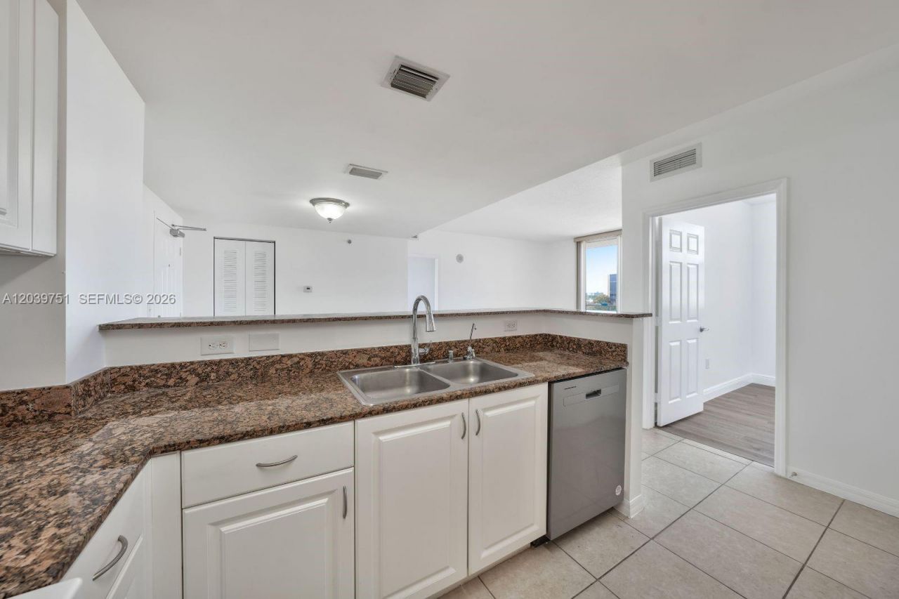215 SW 42nd Ave , Unit 507, Miami, FL 33134 Photo