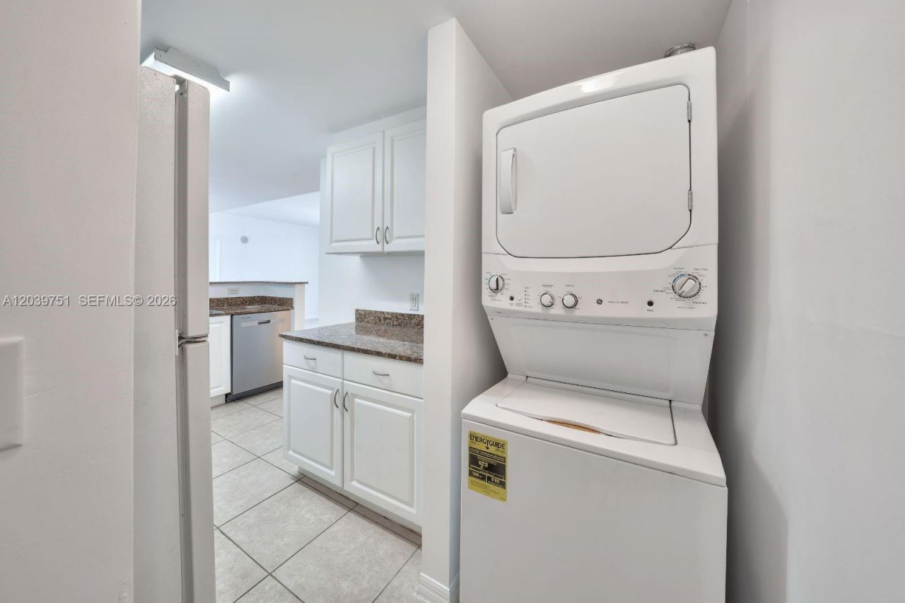 215 SW 42nd Ave , Unit 507, Miami, FL 33134 Photo