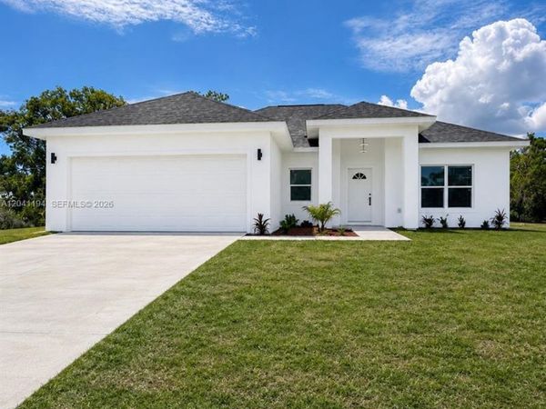 271 Briar LN , Lake Placid, FL 33852